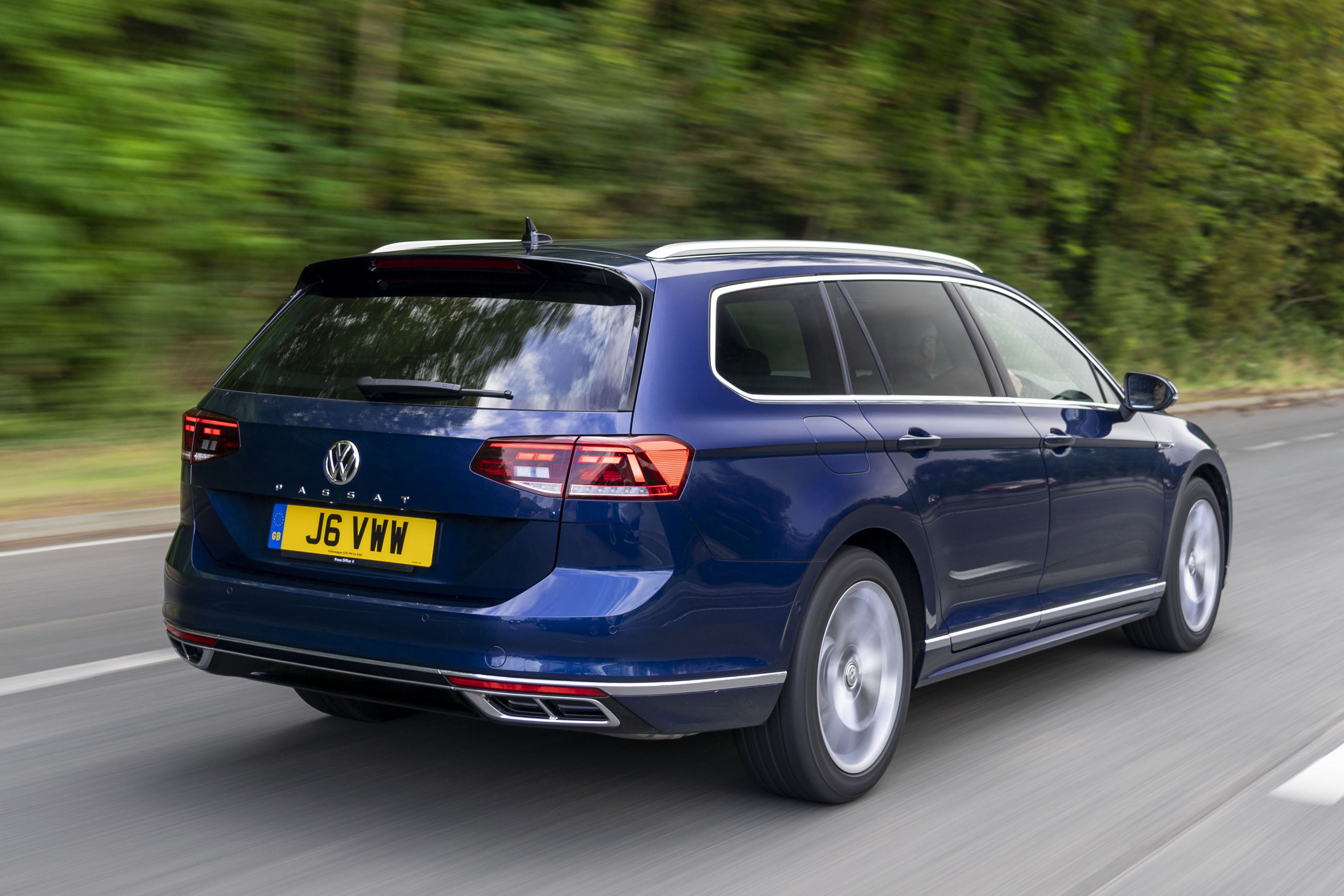 Volkswagen Passat Estate Review Heycar